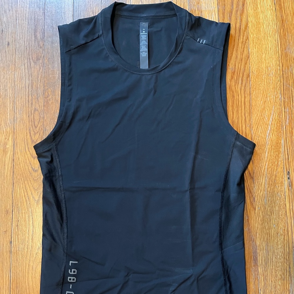 Lululemon black vital drive sleeveless running tee